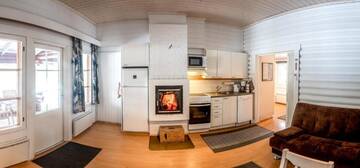 Фото номера Коттедж с 1 спальней и сауной Курортные отели Holiday Resort Harjun Portti г. Пункахарью 12