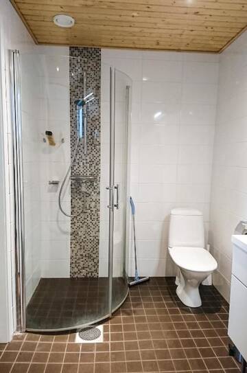 Фото номера Дом с 2 спальнями Курортные отели Holiday Resort Harjun Portti г. Пункахарью 6